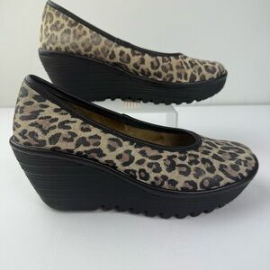 Fly London Yalu Cheetah Wedge Leather Pumps Womens 37 (US 6.5-7) SEE ALL.
